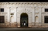 25112012001_220